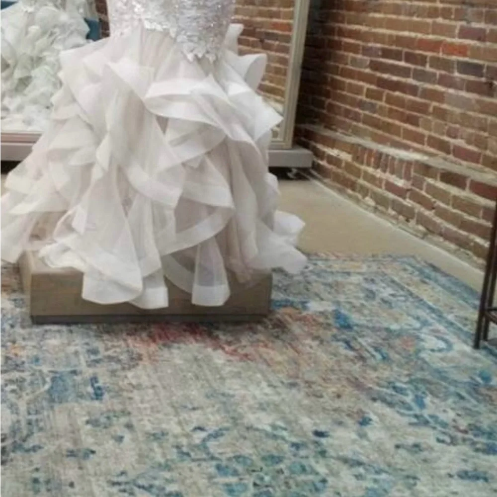 Allure Bridal Wedding Dress - Picture 4 of 4